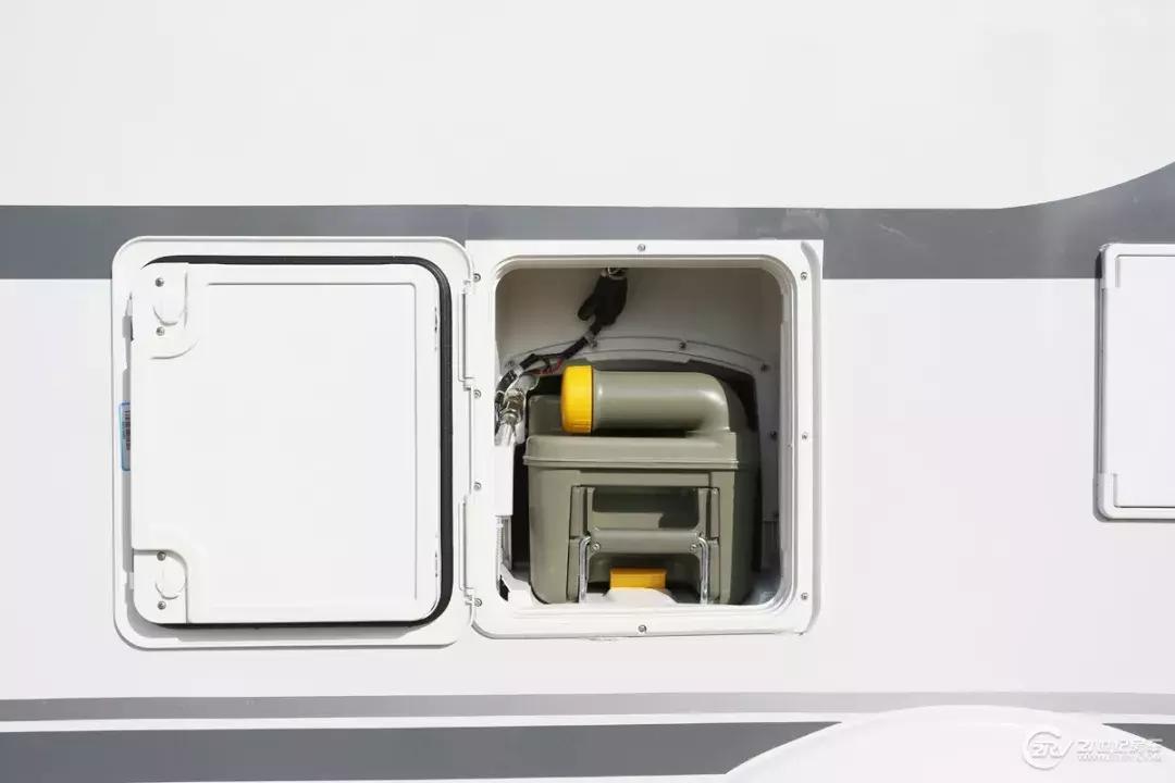 最便宜的c型依维柯自动挡房车,最便宜的依维柯自动挡c型房车