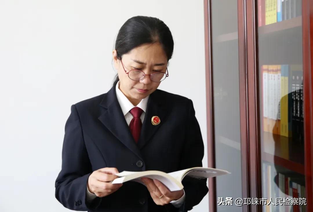 巾帼横戈立马头，她们是守护正义的检察“玫瑰”