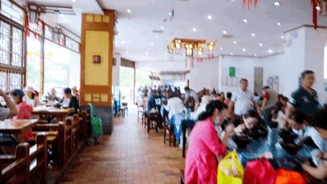 过桥米线汤底的简易做法,过桥米线汤底是什么做的