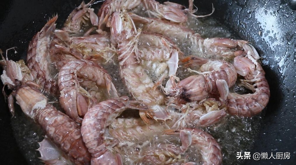 如何挑肉质肥美的皮皮虾,又到了吃皮皮虾的季节