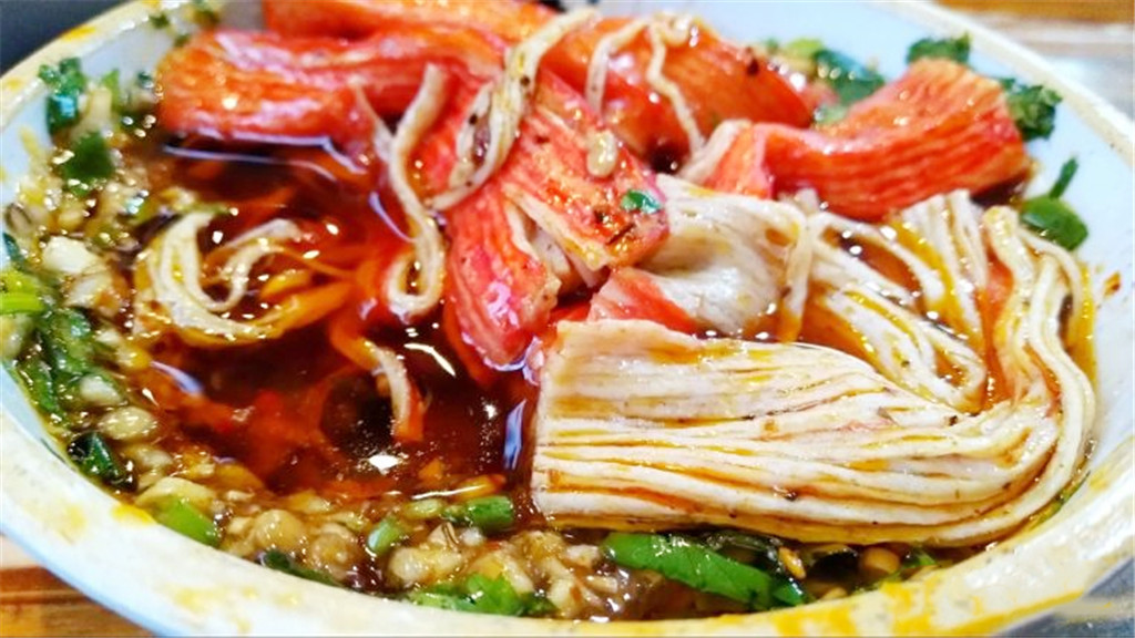 成都庾记厕所串串香,成都藏在巷子里的串串