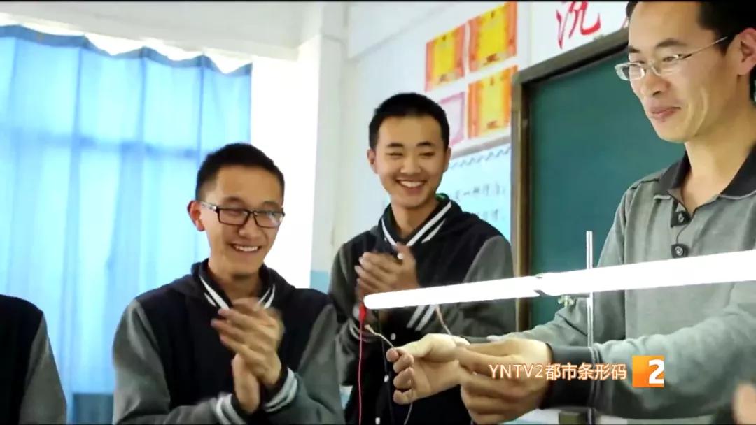 校长来了——自主修为惜时博取：昆一中西山学校晋升一级一等高完中，进入第一梯队，究竟魅力何在？