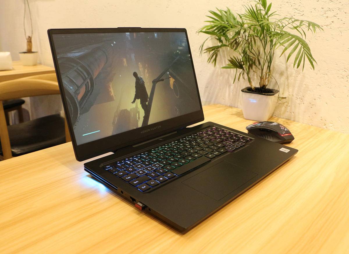 荣耀猎人笔记本游戏本配置,荣耀猎人游戏本评测