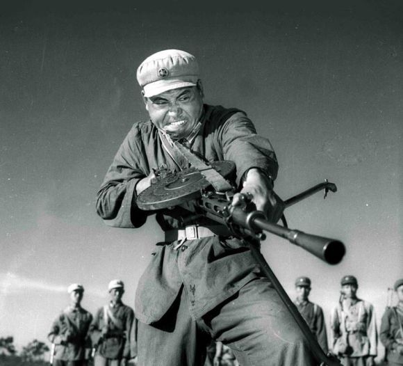 列文虎克观察什么,盘点吃鸡游戏里的各种枪械