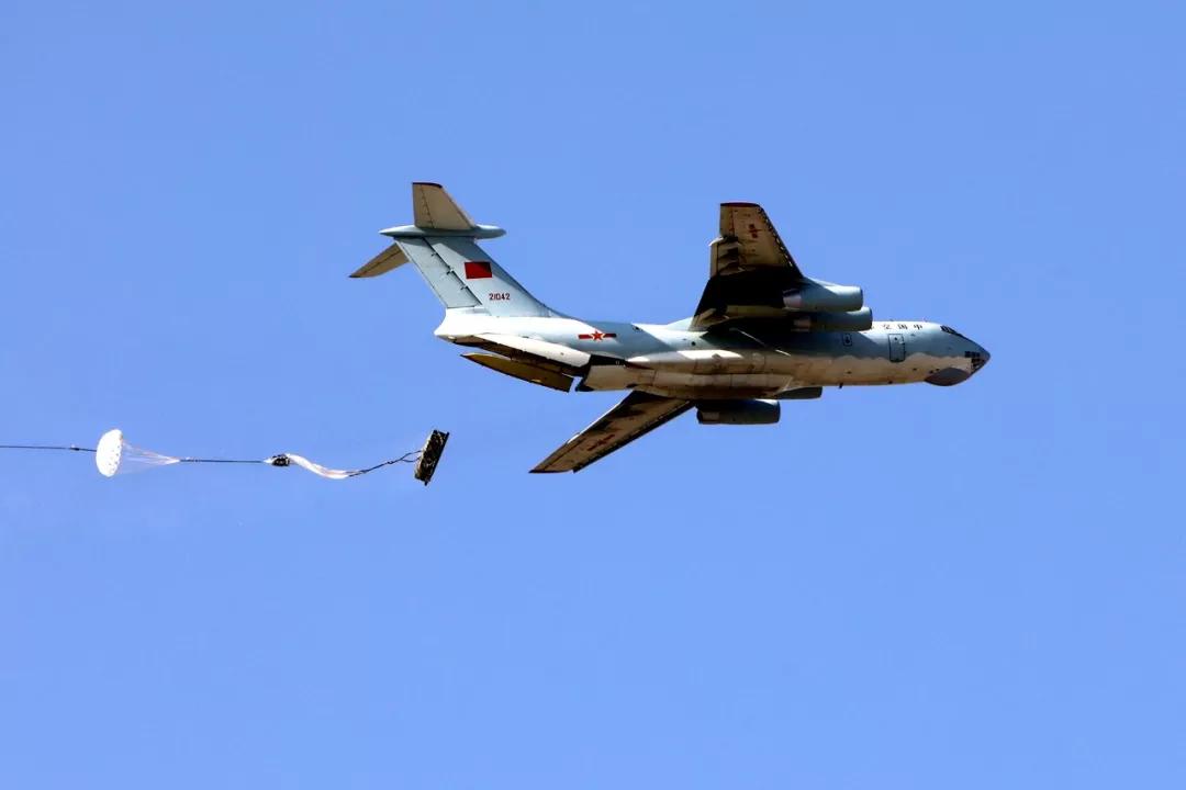 中国空降兵的装备有哪些,中国空降兵最新装备