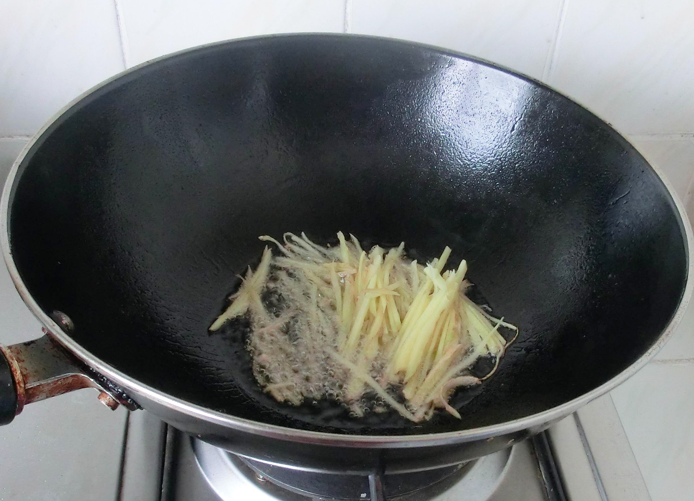 夏吃姜，六零后大妈教你3种吃法，这才是姜的正确吃法，太实用了