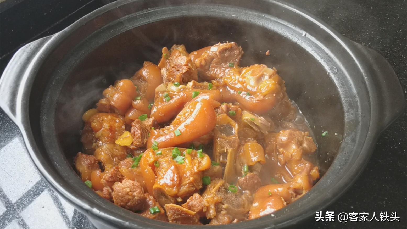 猪脚想要好吃，不要乱加大料做，手把手教你做一锅，吃一次就爱上