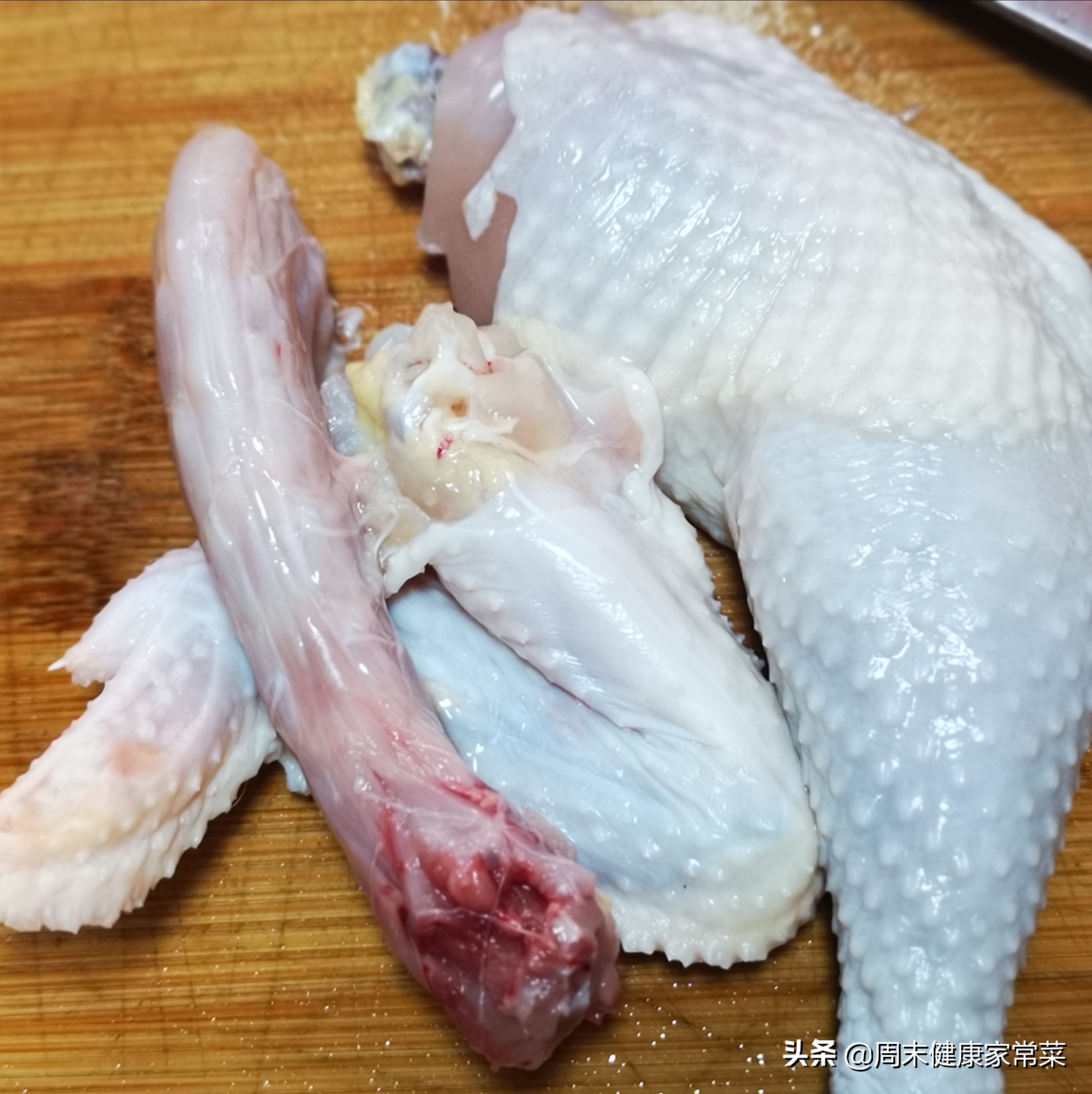 怎么把一只鸡完全脱骨,整只鸡如何完整脱骨