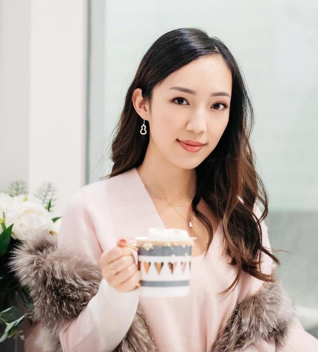 投胎真人秀:有人诈骗贩卖*火军**住佣人房,也有人7岁已独得12亿