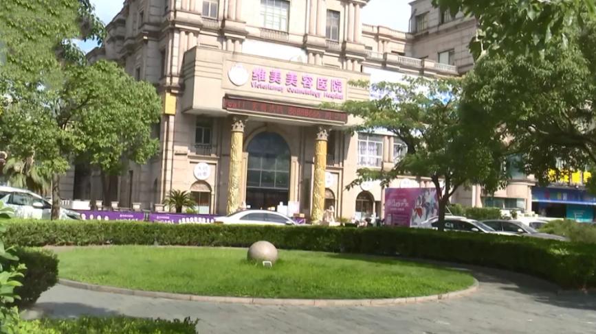 做完抽脂脸上有凹陷,脸颊两边抽脂后有鼓包怎么回事