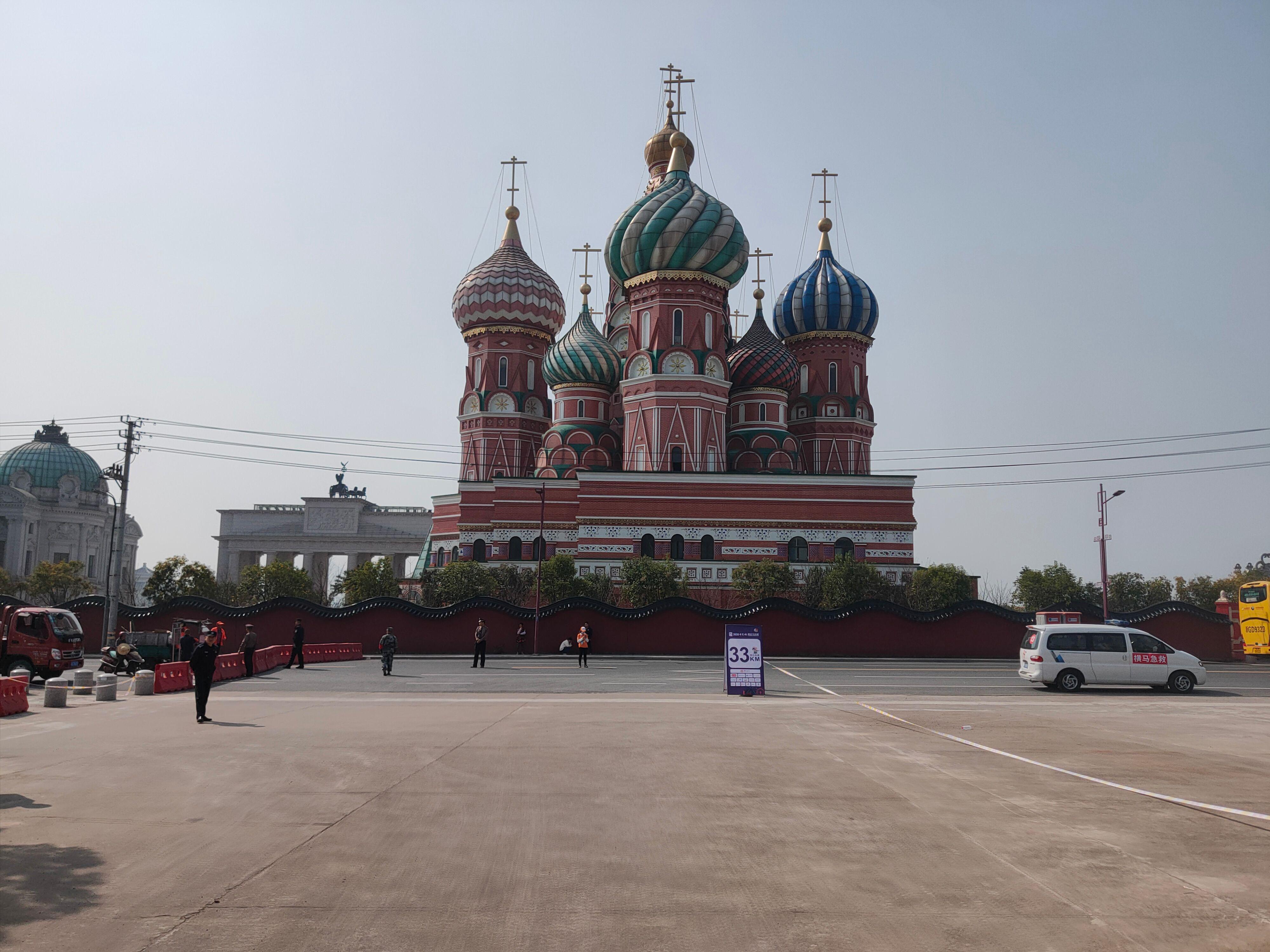 首个全马2022年超燃视频,横店马拉松2023全马颁奖直播