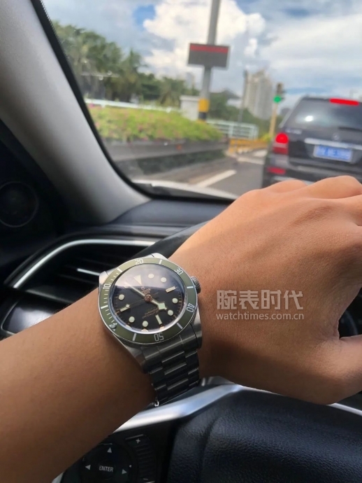 网友晒上千万的手表,网友晒1300手表