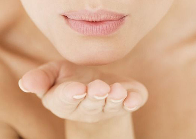 一招秒清核桃纹路灰尘绝了,怎么快速去除核桃污垢