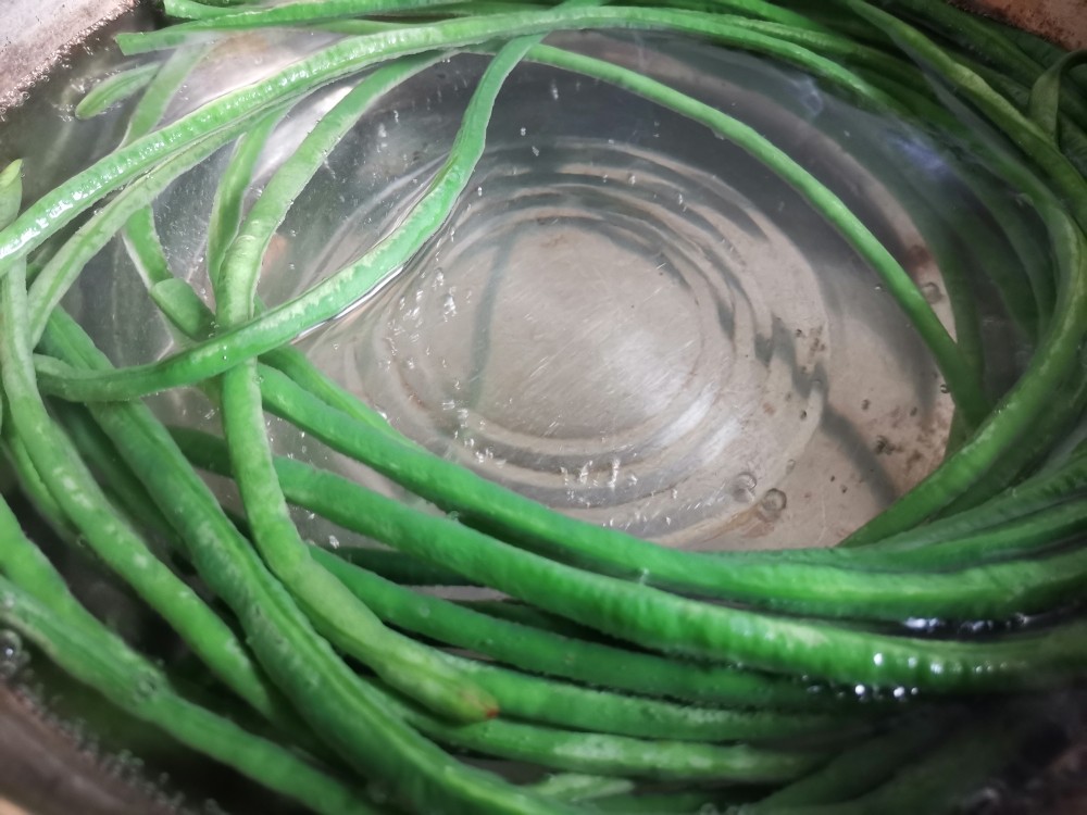 酸豆角怎么腌比较脆,酸豆角怎么腌又酸又脆