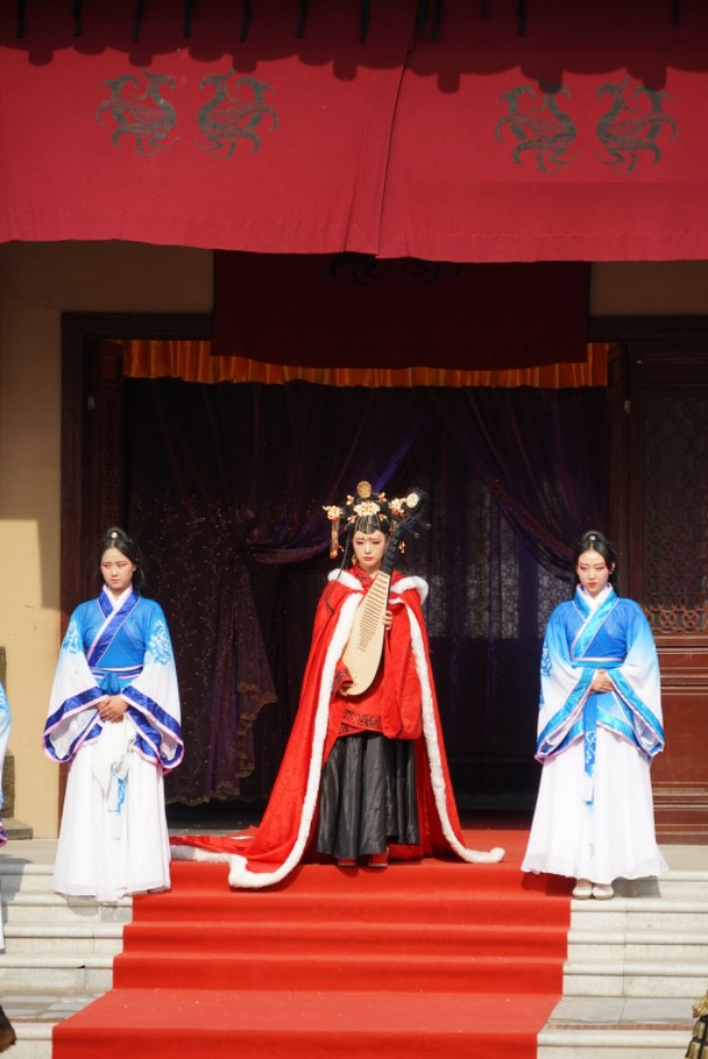 西安穿汉服拍外景的地方推荐,来西安穿汉服看演绎