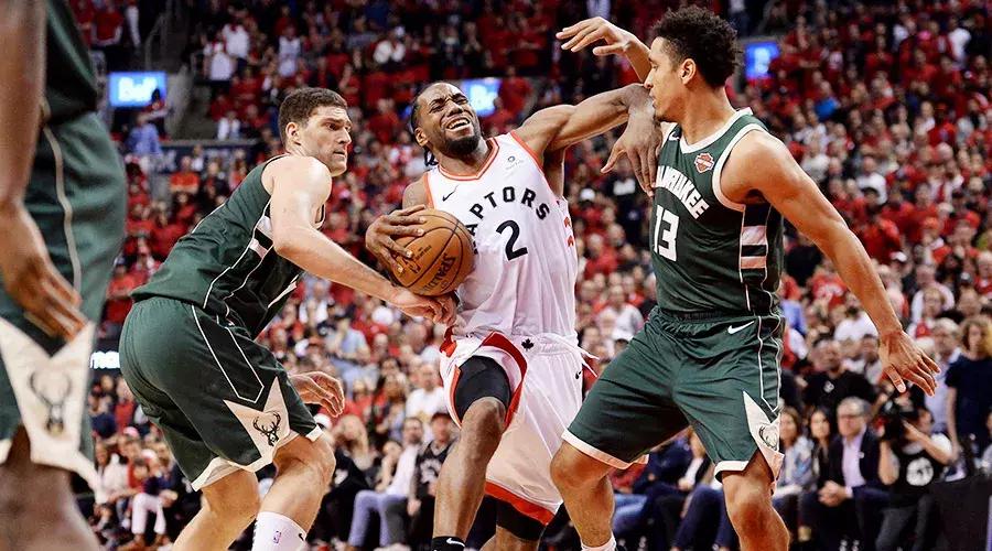 莱昂纳德詹姆斯的力量,莱昂纳德年轻时也是个盛世美颜