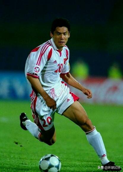 中国女足秀腹肌白斩鸡,女足脱衣庆祝第一人