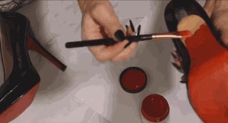 女人必须有的一双红底高跟鞋,红底鞋女人必备