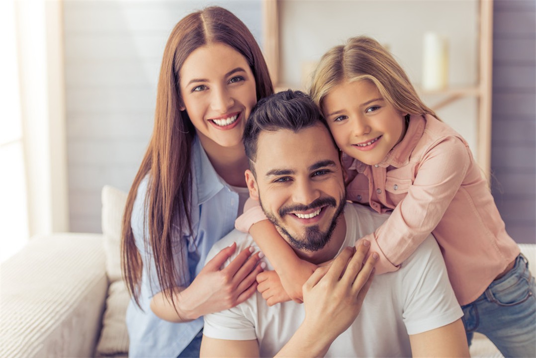 父母该不该阻挠早恋,早恋被妈发现一直阻挠怎么办