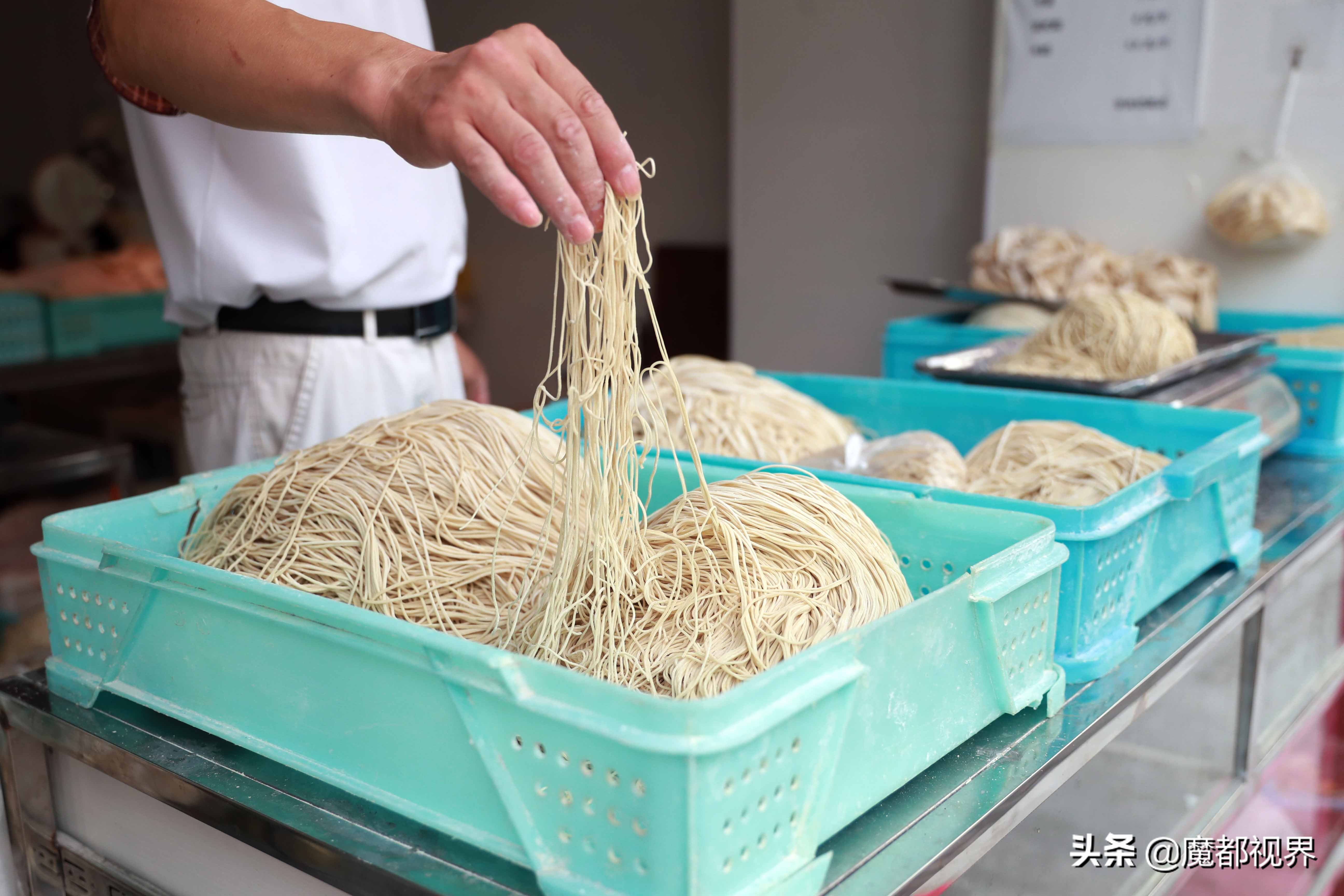 合肥路华良切面店现在搬到哪里,华良切面店老店新开味道怎样