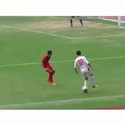 足球队的进攻阵型,足球队布局图片欣赏