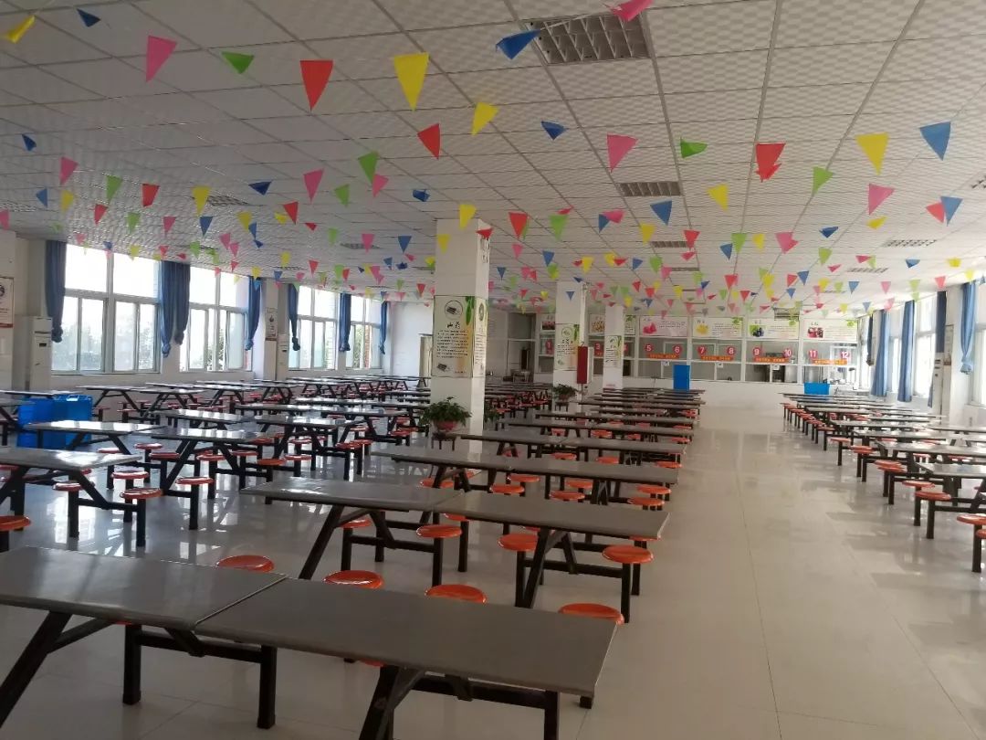 2021年郑州小升初择校必看的15所热门民办初中食宿情况集合