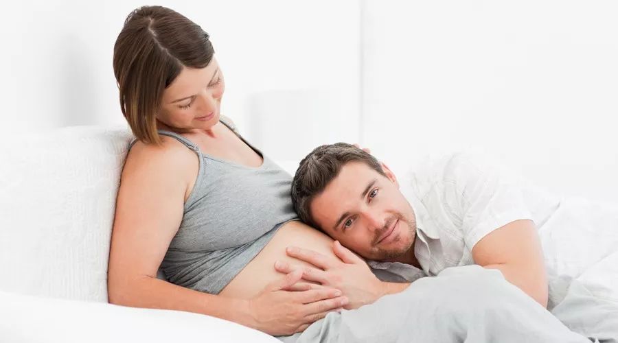 孕期生活会导致胎儿缺氧吗,早孕期间吃什么可以导致流产