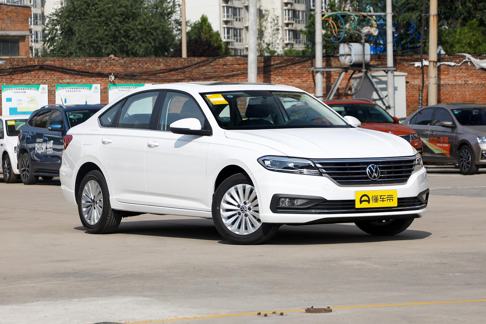 2020款朗逸1.5t星空满逸版白色,2021款新朗逸哪款性价比高