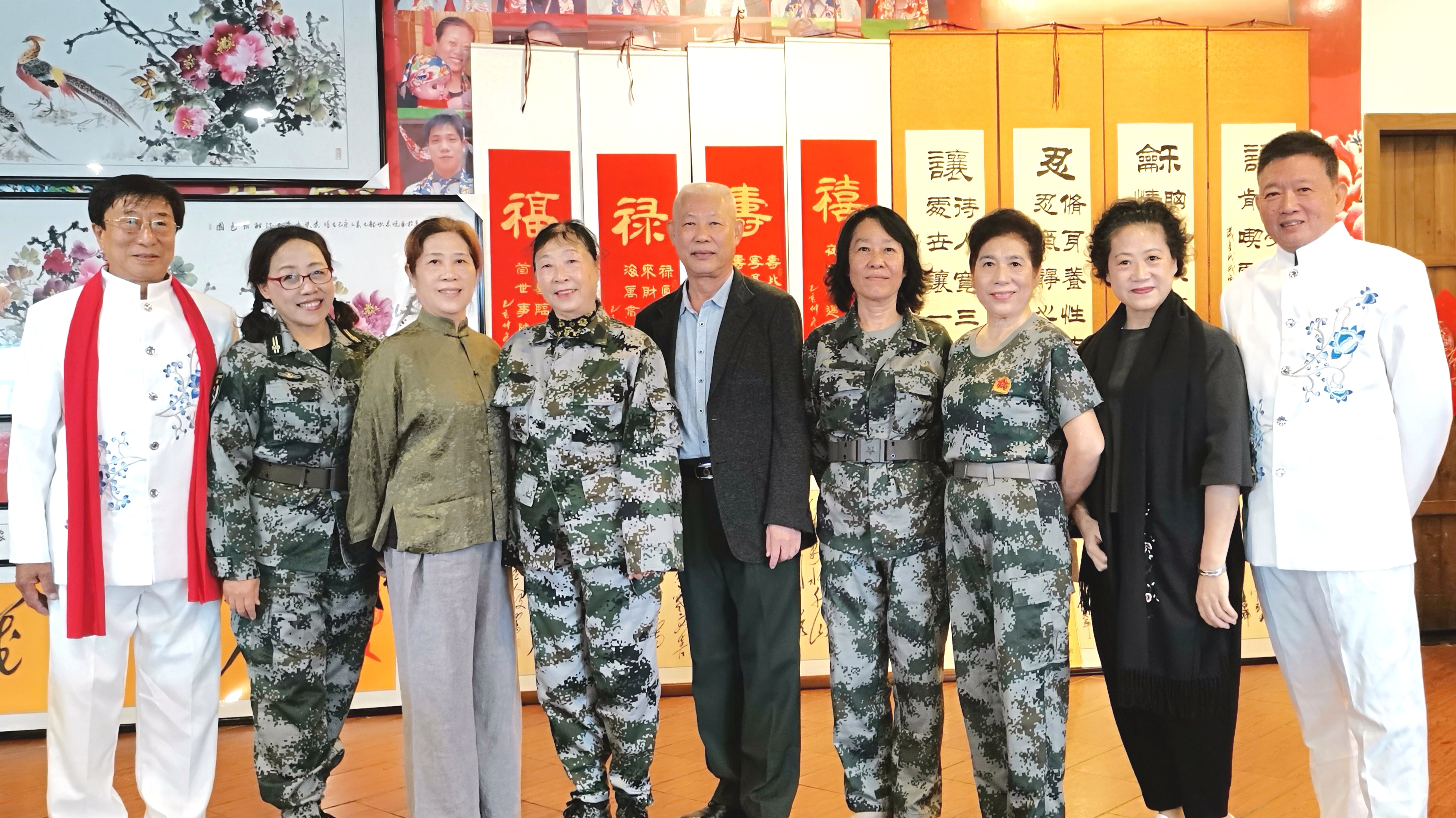 《纪念毛主席诞辰127周年诗词朗诵演唱会》圆满成功