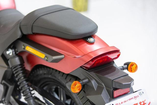 力帆推出全新太子车,颇具质感,150cc水冷,方灯直把,炮筒排气