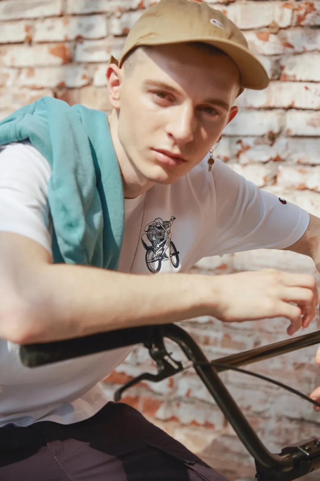 鐧惧勾champion娣卞害鍒嗘瀽,鐧惧勾logo婕斿彉