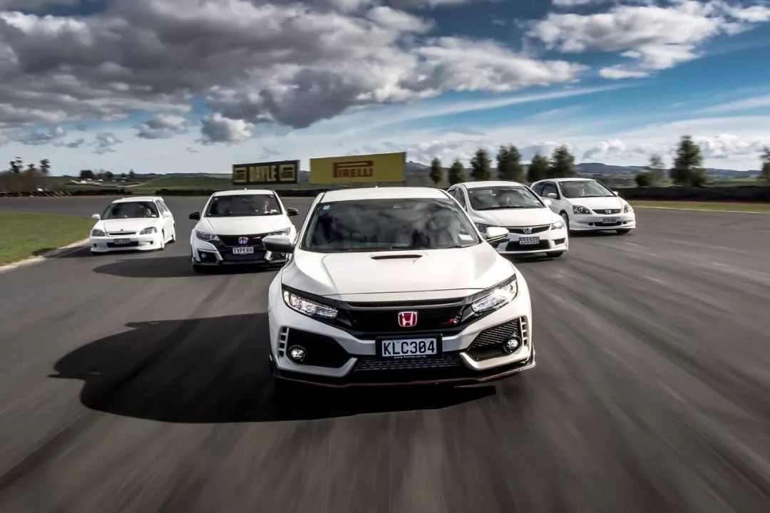 这台思域当年售价比雅阁还贵，如今车友为情怀将其收入囊中