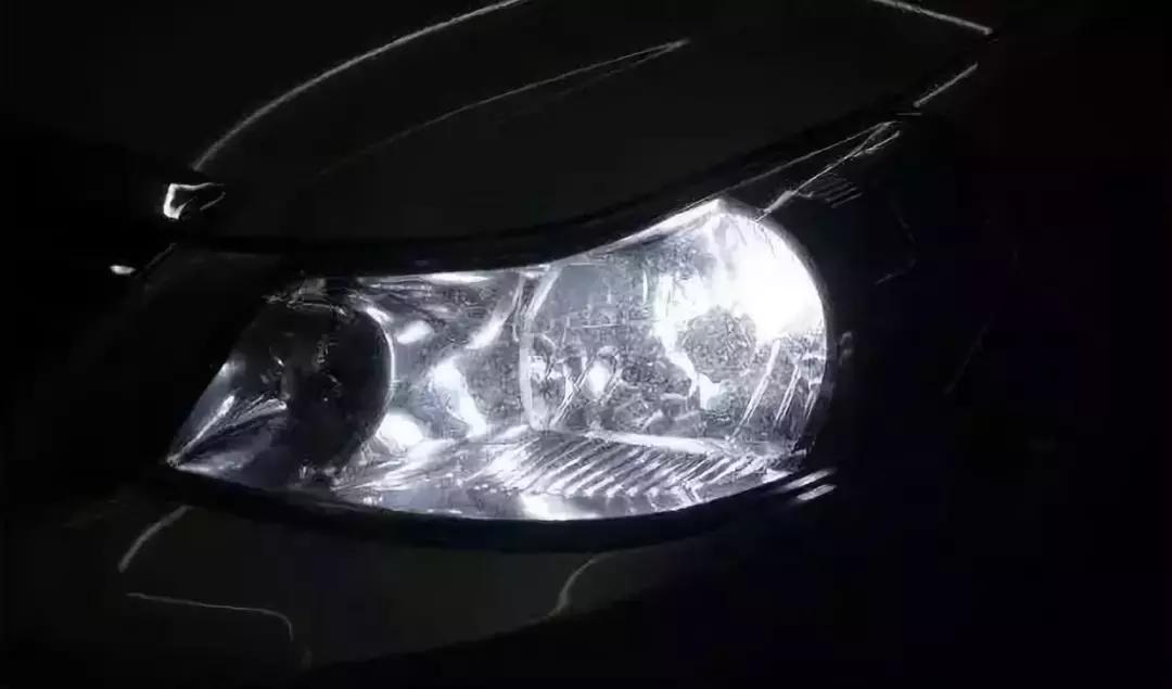 想改大灯但无从下手？你想知道的都在这了！