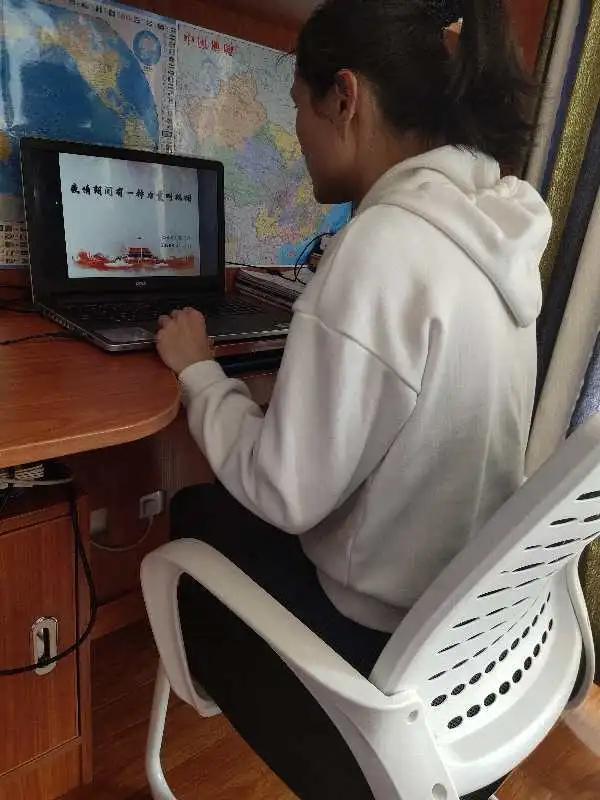 抗击疫情有一种力量叫众志成城,抗疫有一种力量叫中国