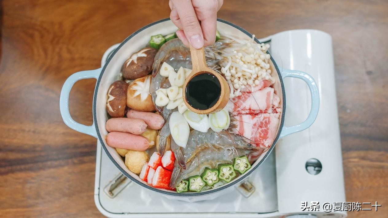 冬天吃一顿暖暖的部队火锅,微凉的季节