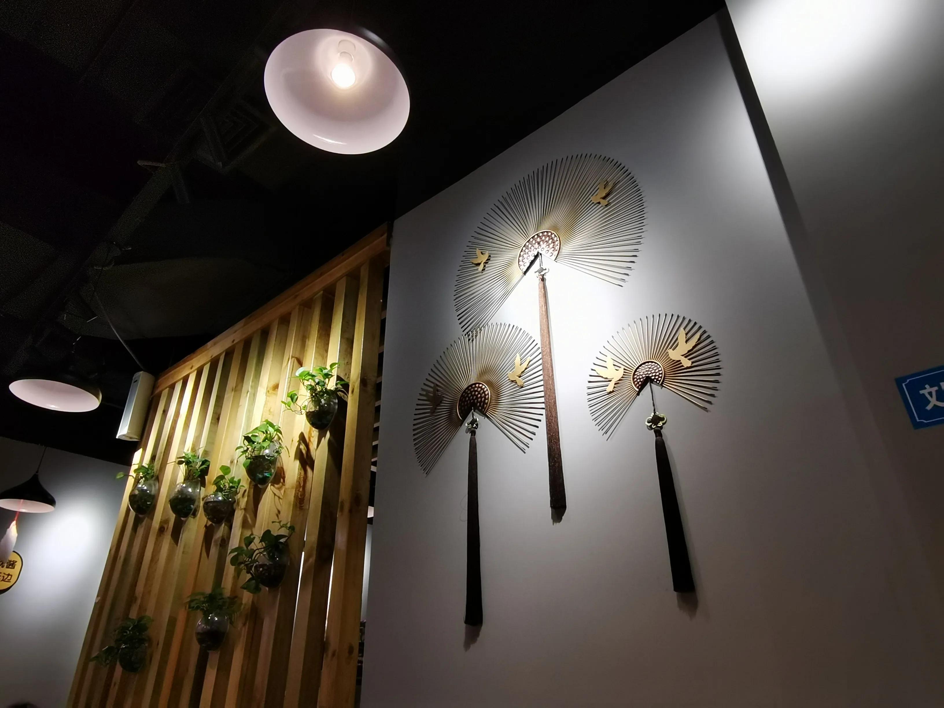 五菜联袂　饼如八角——辛丑正月新余友酱韩料店用膳有感