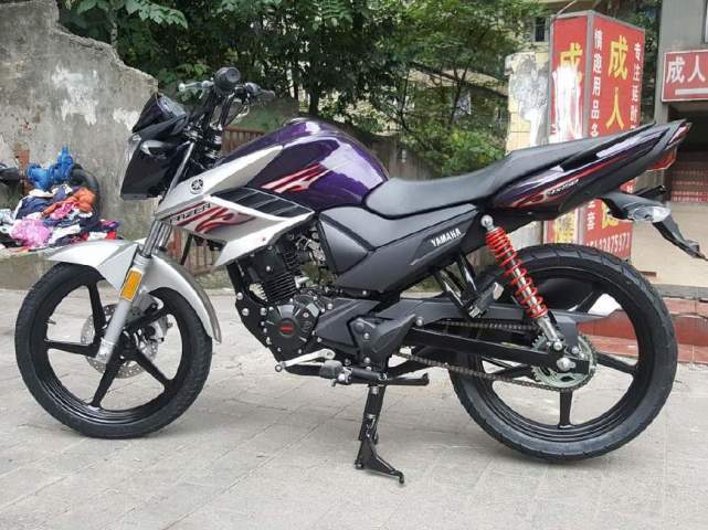 新款雅马哈飞致YS250和升仕幽灵级版ZT250-S这两款摩托车怎么样