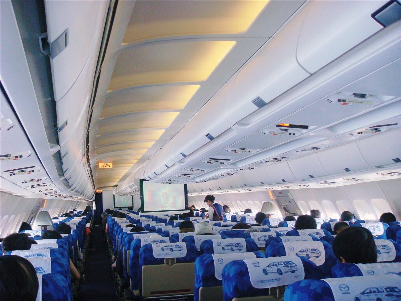 高血压坐飞机注意什么,恐高坐飞机要注意什么