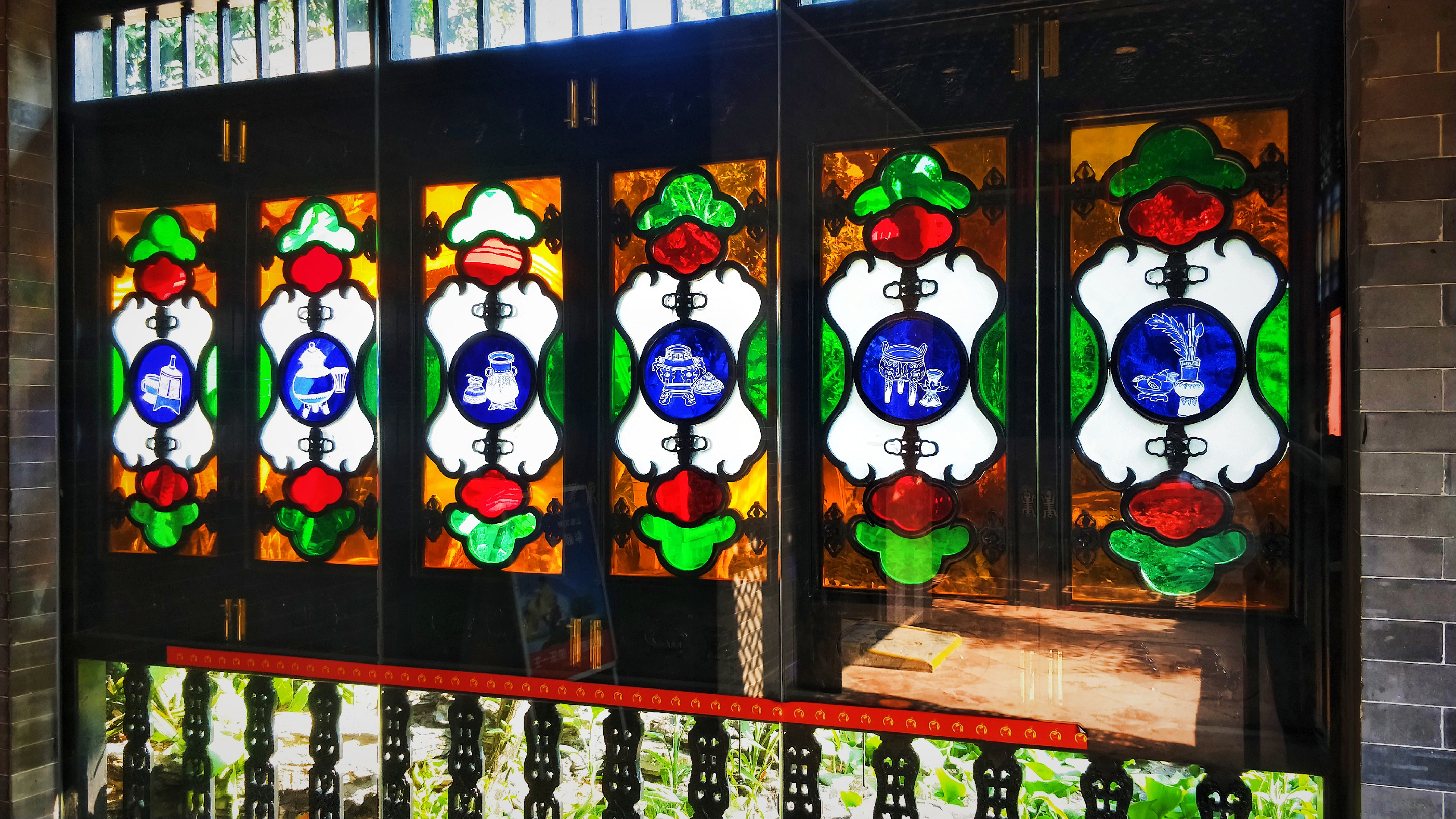 羊城八景彩色玻璃,顺德清晖园羊城八景图片