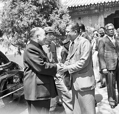 人口学家马寅初中间的字读什么,人口学家马寅初是美国支持的吗