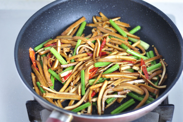 豆腐干怎么做成肉的味道,怎样做出来的豆腐干筋道