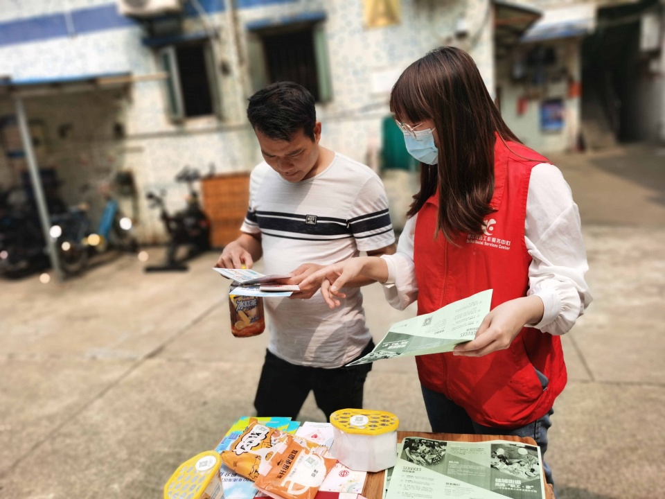 桂城凤鸣职工家流动服务将关怀送进企业