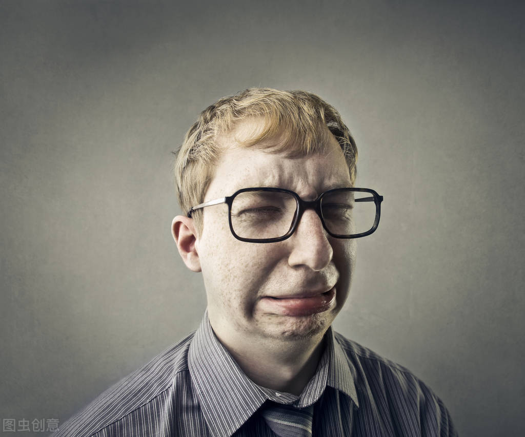 新配的眼镜戴着头晕一般几天,新配眼镜戴着头晕恶心怎么回事