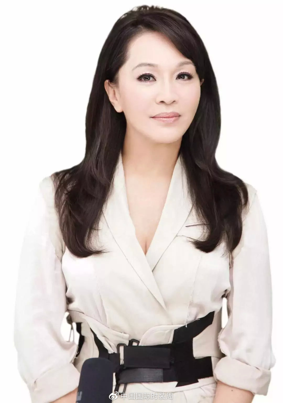 用丝线牵引时尚|“天锦地绣·华夏大美”刺绣艺术展精彩纷呈