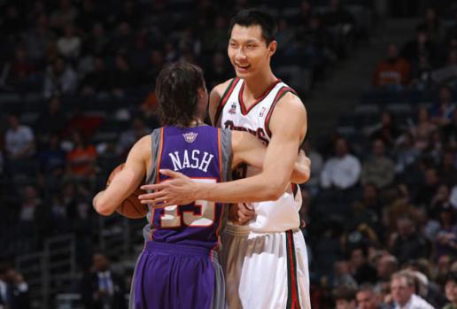 易建联国家队定妆照帅气 (易建联红色衣服)