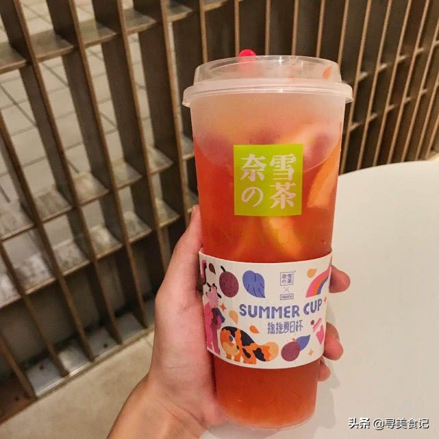 五款公认最好喝的网红奶茶,恋爱可以慢慢谈但奶茶必须趁热吃