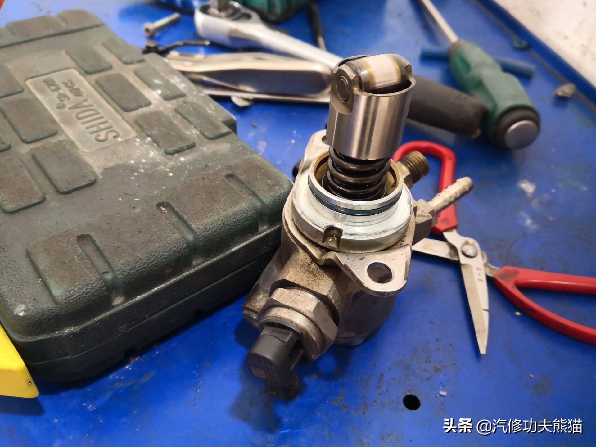 大众途锐急加速发动机故障灯点亮,大众新款途锐车子烧机油