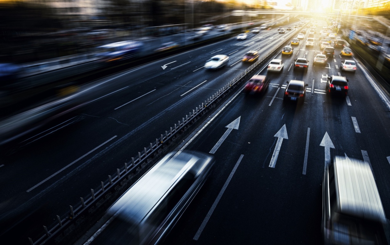 成都小伙跑滴滴顺风车,小伙跑滴滴一个月拿了2700