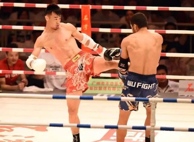 鲁鄂接腿大战，付高峰师弟技高一筹