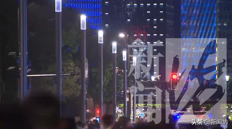 里脊肉、龙虾片…上海小囡高考后摆摊！老父亲：比玩游戏好多了